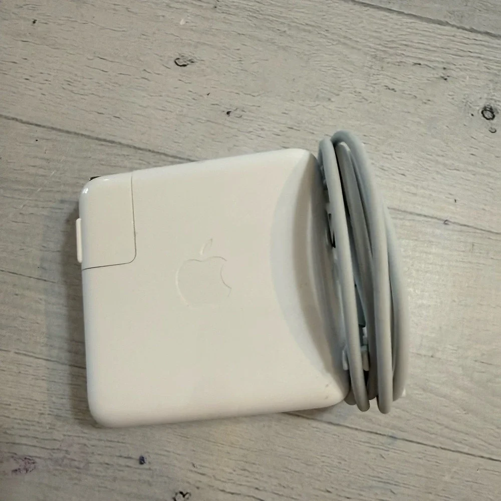 Apple Genuine Original MacBook 60W Magsafe‎ Charger